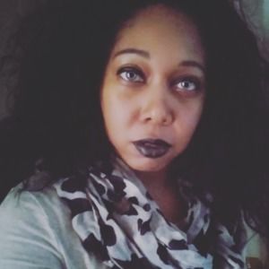 Meet your Posher, Lanaisha
